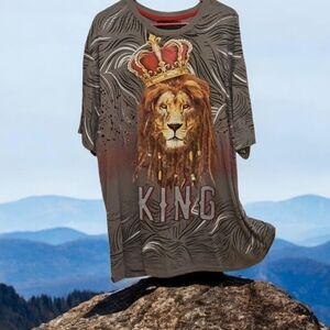 The KING shirt Mens Size 4X By CONTENDER LION ON FRONT